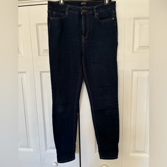 Dark rinse Skinny jeans sz 8 - Picture 1 of 3